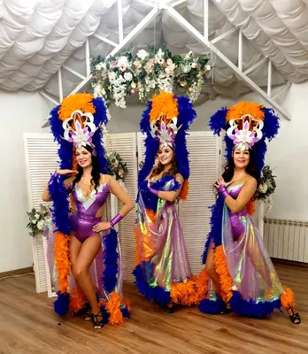 Мулен Руж, Девушки танцуют Канкан …» — создано в Шедевруме