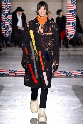 Raf Simons Fall 2014 Menswear Fashion Show | Menswear, Raf simons, Mens  streetwear