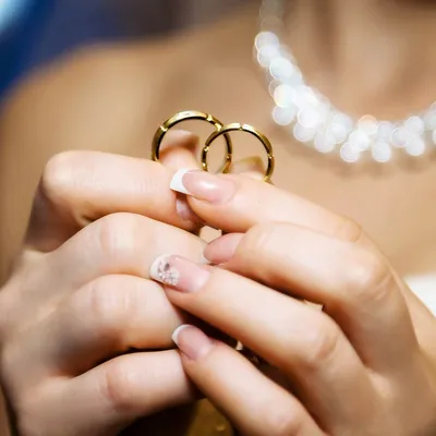 ᐉ Золотые обручальные кольца – Купить обручальные кольца из золота в  Украине в ювелирном магазине AURUM