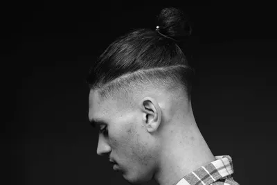 Топ-Кнот (Top Knot) — мужская стрижка | FIRM Barbershop