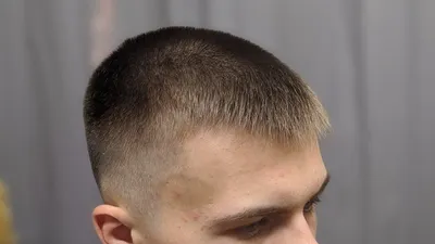 Как подстричь чёлку в короткой мужской стрижке. мужская короткая стрижка  #1men's haircut - YouTube
