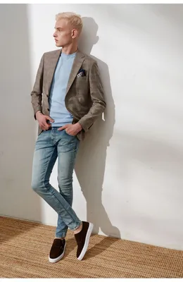 Модный приталенный мужской пиджак под джинсы темно синего цвета