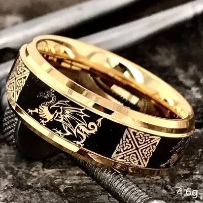 Купить мужское золотое обручальное кольцо в интернет магазине в Москве:  недорогой каталог