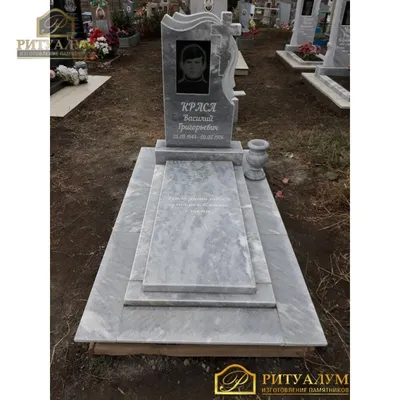 Надгробный крест на тумбе гранит коричневый ПК-41 купить по доступной цене  | мастерская памятников ПетроПамятник