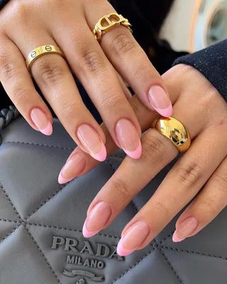 This Comb Manicure by a Nail Sunny Artist Is Going Viral | Allure