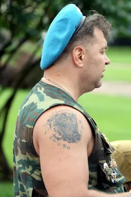 Наколки на вдв на плече - стильный способ выражения своей силы и мужества -  tattopic.ru