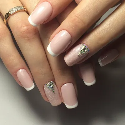 Milky nails дизайны 2021-2022: как создать самый трендовый маникюр  молочными базами, топами и гелями