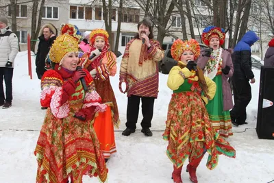 Карнавальный костюм масленица Широкая: Платье, кокошник, пояс, подъюбник  (Россия) купить в Ярославле