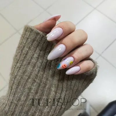 Нарощенные ногти (молочные ногти со смайлами)- купить в Киеве |  Tufishop.com.ua