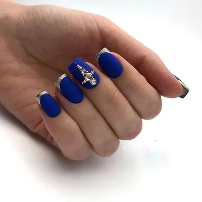 nata_nail_style - Дизайн маникюра с камнями Каждая современная женщина  постоянно заботится о своей внешности. Красивые волосы, здоровый цвет лица  и стильный маникюр — это те мелочи, которые создают идеальный внешний вид. С