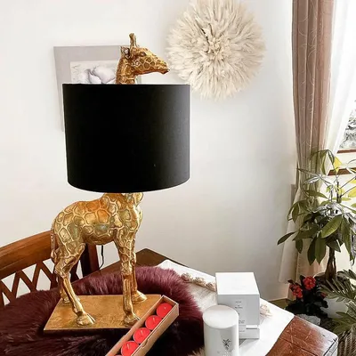 Настольная лампа в спальне: 45+ примеров | myDecor