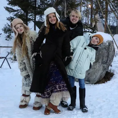 Появилось видео со встречи семьи Натальи Водяновой с ее младшей сестрой,  которую она нашла спустя 22 года
