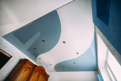 Двухцветные натяжные потолки (потолки со спайкой) | Decke