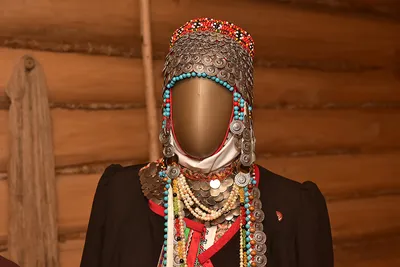 Старинные головные уборы: костюм замужних русских женщин, необычные головные  уборы.