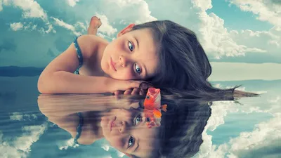 силуэт ребенка на фоне неба Stock Photo | Adobe Stock
