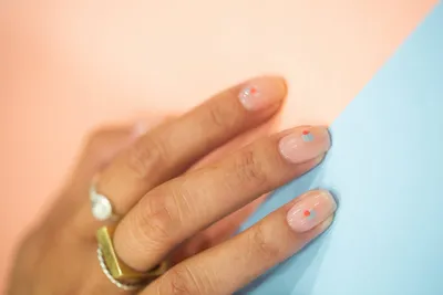 This Galaxy Manicure Makes Excellent Use of Negative Space | Allure