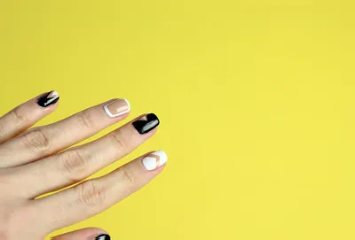 Negative Space is the New IG Hot Nail Trend ...