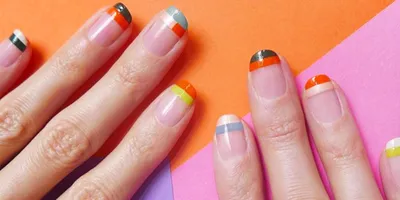 Super Easy Geometrical Negative Space Nails You Can Wear on Your Date