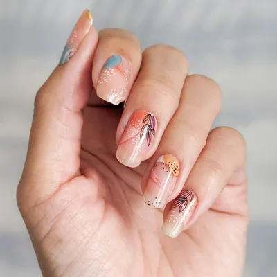 Pastel Negative Space Nail Art - Tutorial