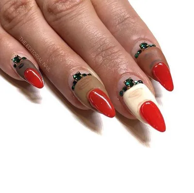 nail.master.lsk - Мой маникюр некрасивый?😔 ⠀ Как-то клиентка рассказала,  что смотрела смешной ролик о том, как грустят клиенты, когда мастер не  фотографирует и не выкладывает фото. Вот я подумала, что в этом