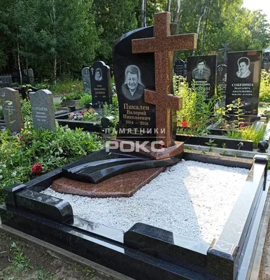 Памятник для женщины на могилу — фото и цены красивых памятников из гранита  на кладбище для мамы и бабушки в Москве