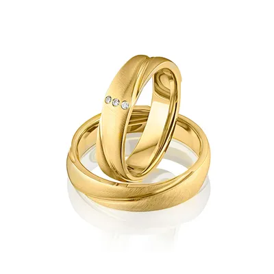 Золотые необычные обручальные кольца с двумя круглыми камнями AU840342 :  купить в Киеве. Цена в интернет-магазине SkyGold