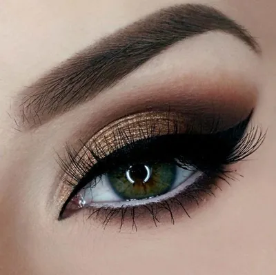 Макияж в розовых оттенках | Evening eye makeup, Bold makeup looks, Bold  makeup