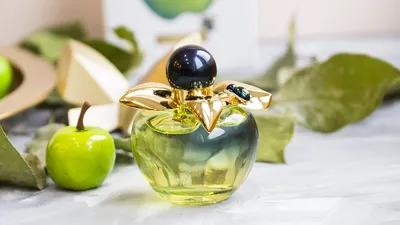 NINA RICCI Nina L'Eau - купить женские духи, цены от 1080 р. за 5 мл