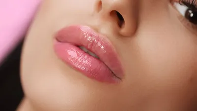 💖 Пудровое напыление губ, татуаж: фото до и после, отзывы, когда стоит  выбрать эту технику, кому подходит