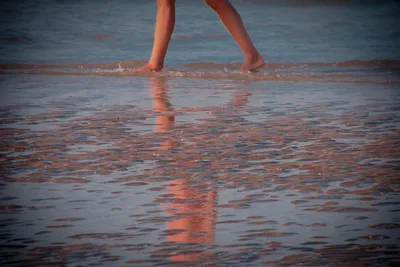 вода ноги стоковое фото. изображение насчитывающей каникула - 19436038