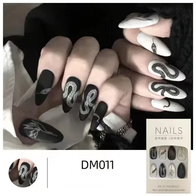 Дизайн ногтей 2019 маникюр чёрно белый абстракция мазки минимализм | Ногти,  Дизайнерские ногти, Маникюр