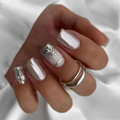 Дизайн ногтей белые с серебром , …» — создано в Шедевруме