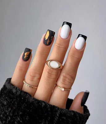Дизайн ногтей фэнтези чёрно - белый» — создано в Шедевруме