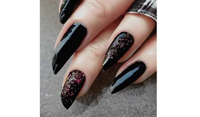 The EDGE nails in black. - Nail Art