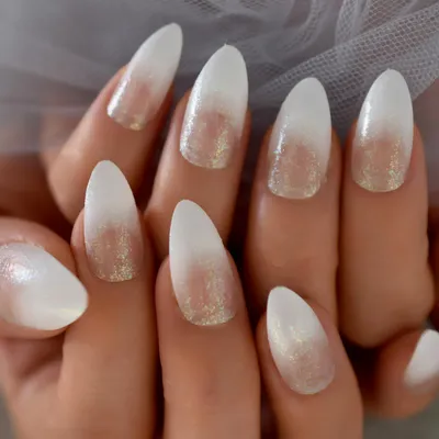 Арсеньев▪️Гель Лак◾️ on Instagram: “Белый френч на белой базе 😍😍😍  идеально #manulenkova_nails #ногтиарсеньев #маникюрарсеньев #гельл… | Ногти,  Маникюр, Гель-лак