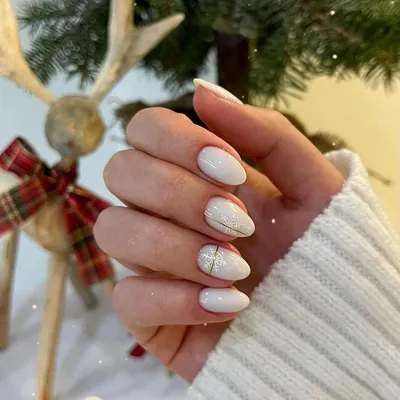 Френч и зима❄️❄️❄️✨💅#маникюр #педикюр #гельлак  #укреплениенатуральныхногтей #моделированиеногтей #градиентнаногтях  #всевидыдизайна👍… | Instagram