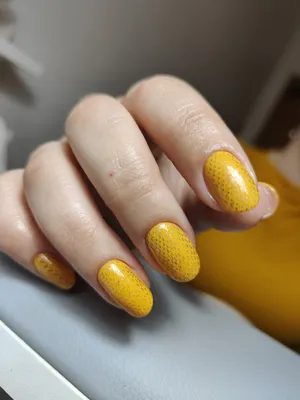 Карамельный маникюр 2020-2021: 40 изящных фото идей | Nude nail designs,  Ombre nails glitter, Pretty nail art designs