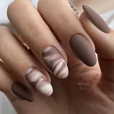 Коричневый маникюр 2021: 15 фото идей элегантного дизайна | Beige nails,  Subtle nails, Long acrylic nails