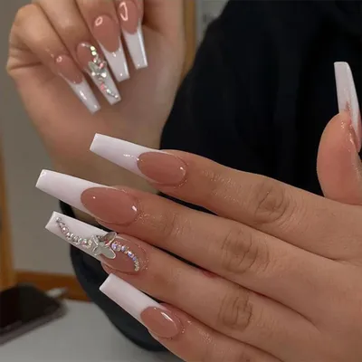 Маникюр на квадратные ногти 2022: не стареющая лаконичность и красота |  Fashion nails, Stylish nails art, Trendy nails
