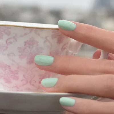 🍀 Mint nails are great if you want something sophisticated and elegant.  Adding some rhinestones on your nails will upgrade this Mint… | Instagram