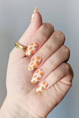 35 Cute Orange Nail Ideas To Rock in Summer : Orange Tone Swirl Almond Nails