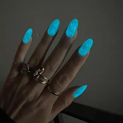 Длиннющие острые ногти-пики-стилеты…» — создано в Шедевруме