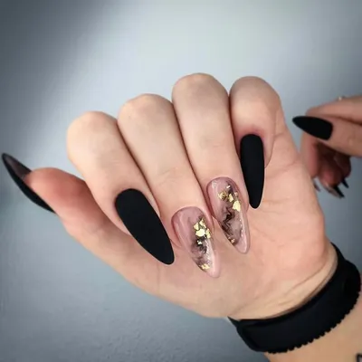 🖤Чёрные ногти с золотой слюдой💛 | Cute acrylic nails, Long acrylic nails,  Swag nails