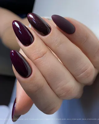 Идеи маникюра| Manicure Ideas on X: \"Ногти баклажан #маникюрцветабаклажан  #ногтибаклажан #маникюрминдальнойформы https://t.co/0dMZNYZ3wG\" / X