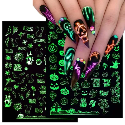 Coven Nails Are The Quiet Way To Lean Into Your Dark Witch Era | Glamour UK