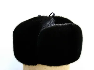 Мужская шапка ушанка из меха норки черного или тёмно коричневого цвета