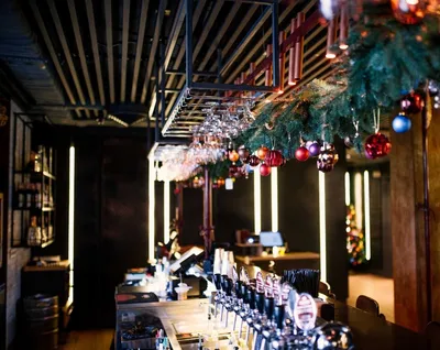 Новогоднее оформление ресторанов и кафе | Студия декора Crimson bees