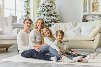 Идеи новогодней фотосессии семьи и ребенка