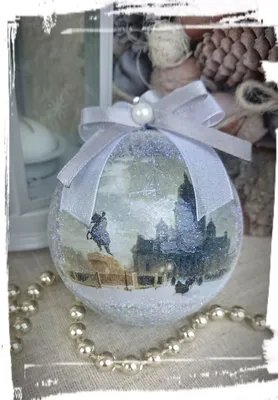 елочный шар с видом Санкт-Петербурга в подарочной коробке