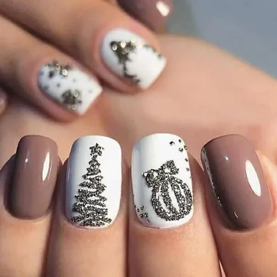 Новогодний маникюр на короткие ногти: новинки 2022! | Christmas nails  acrylic, Christmas nails, Holiday acrylic nails